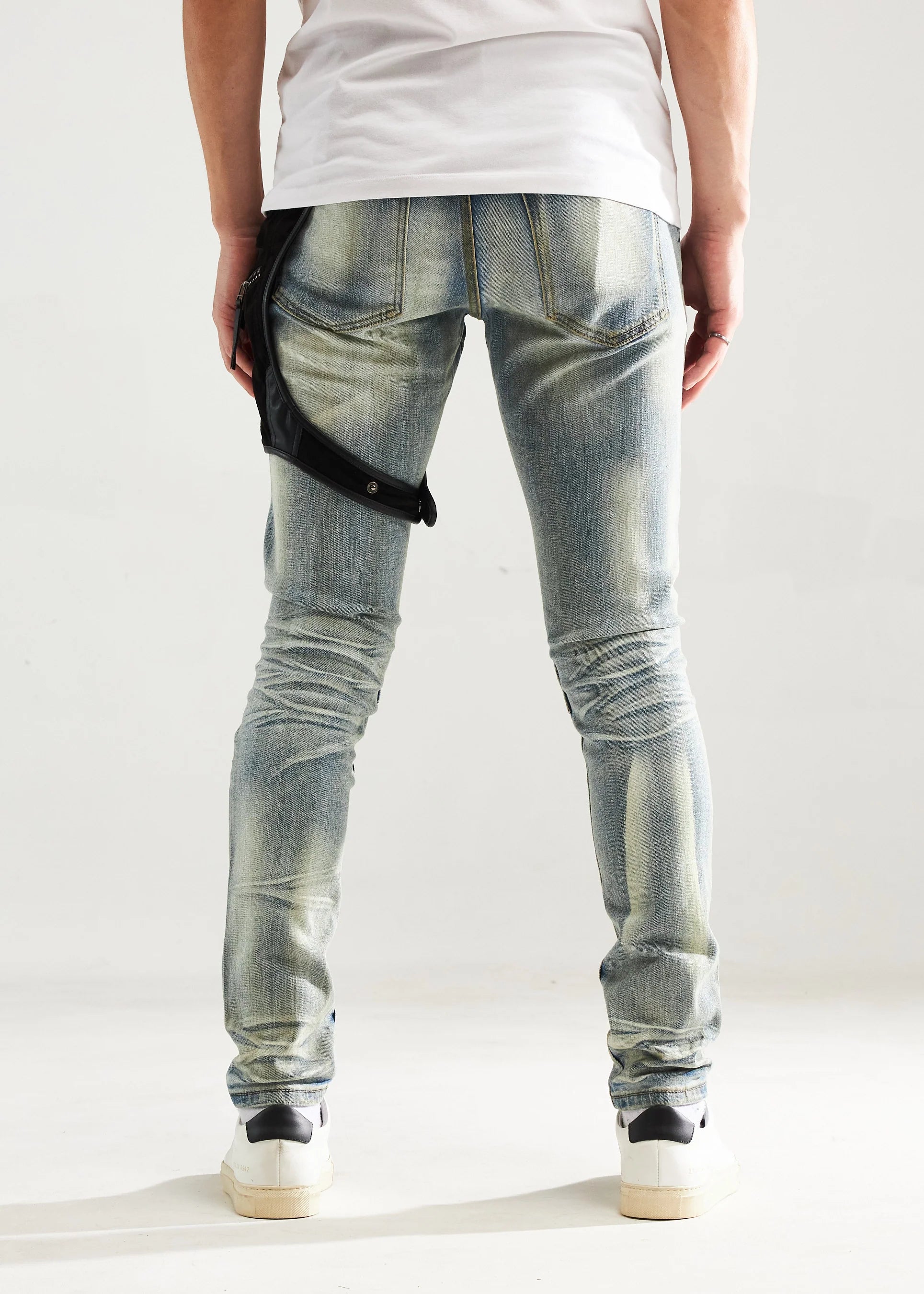 EMBELLISH INDIGO JEANS