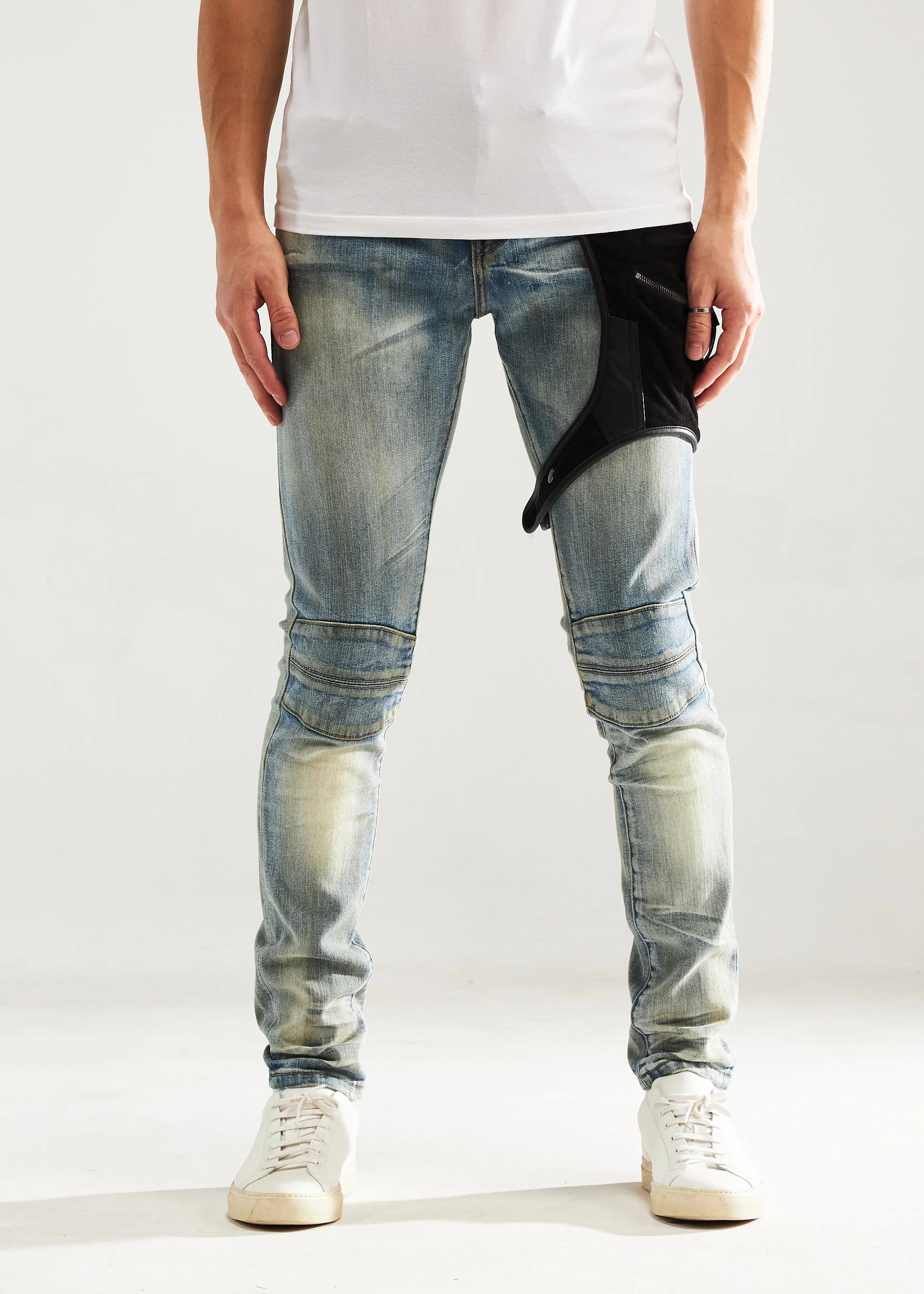 EMBELLISH INDIGO JEANS