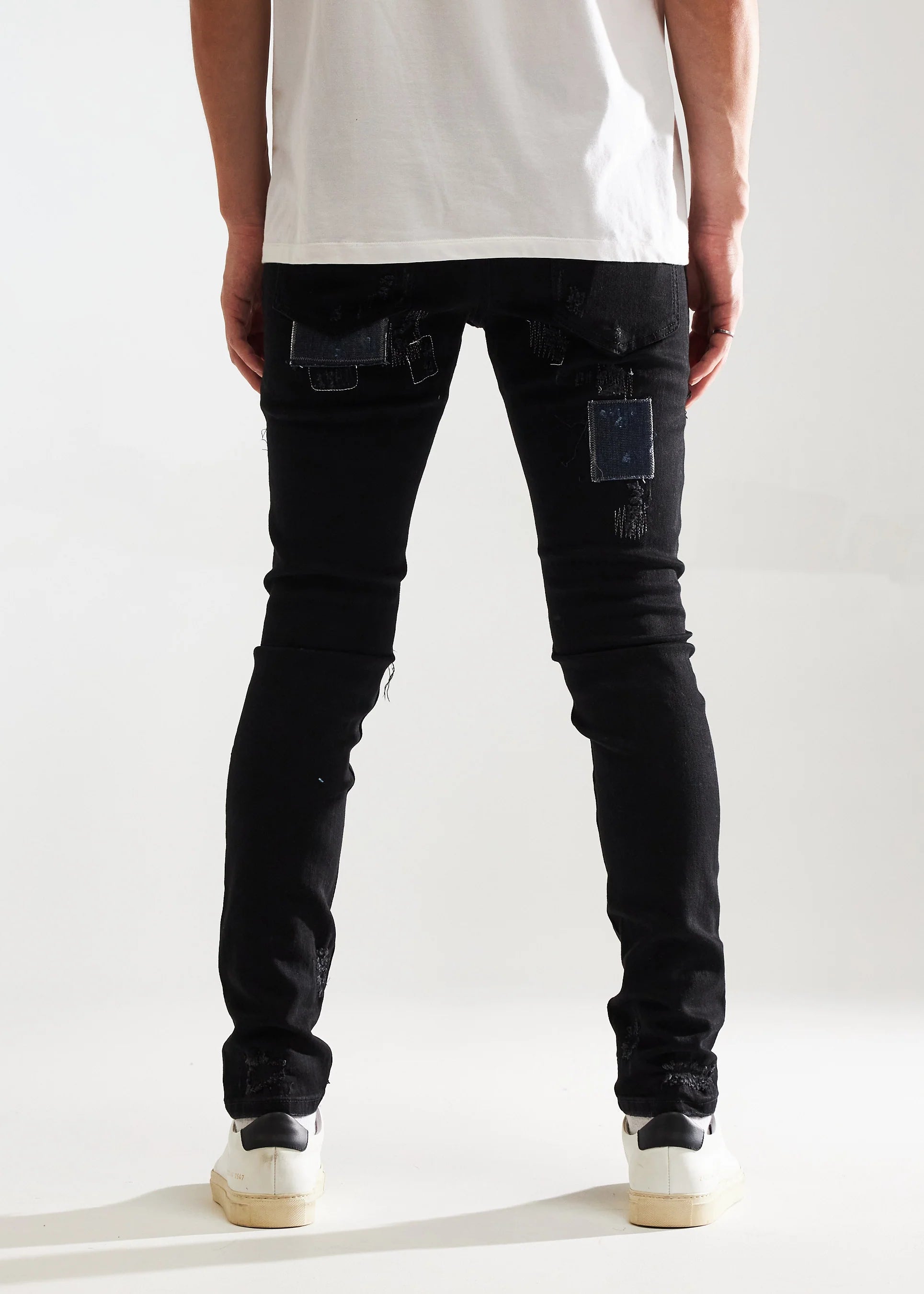 EMBELLISH BLACK JEANS