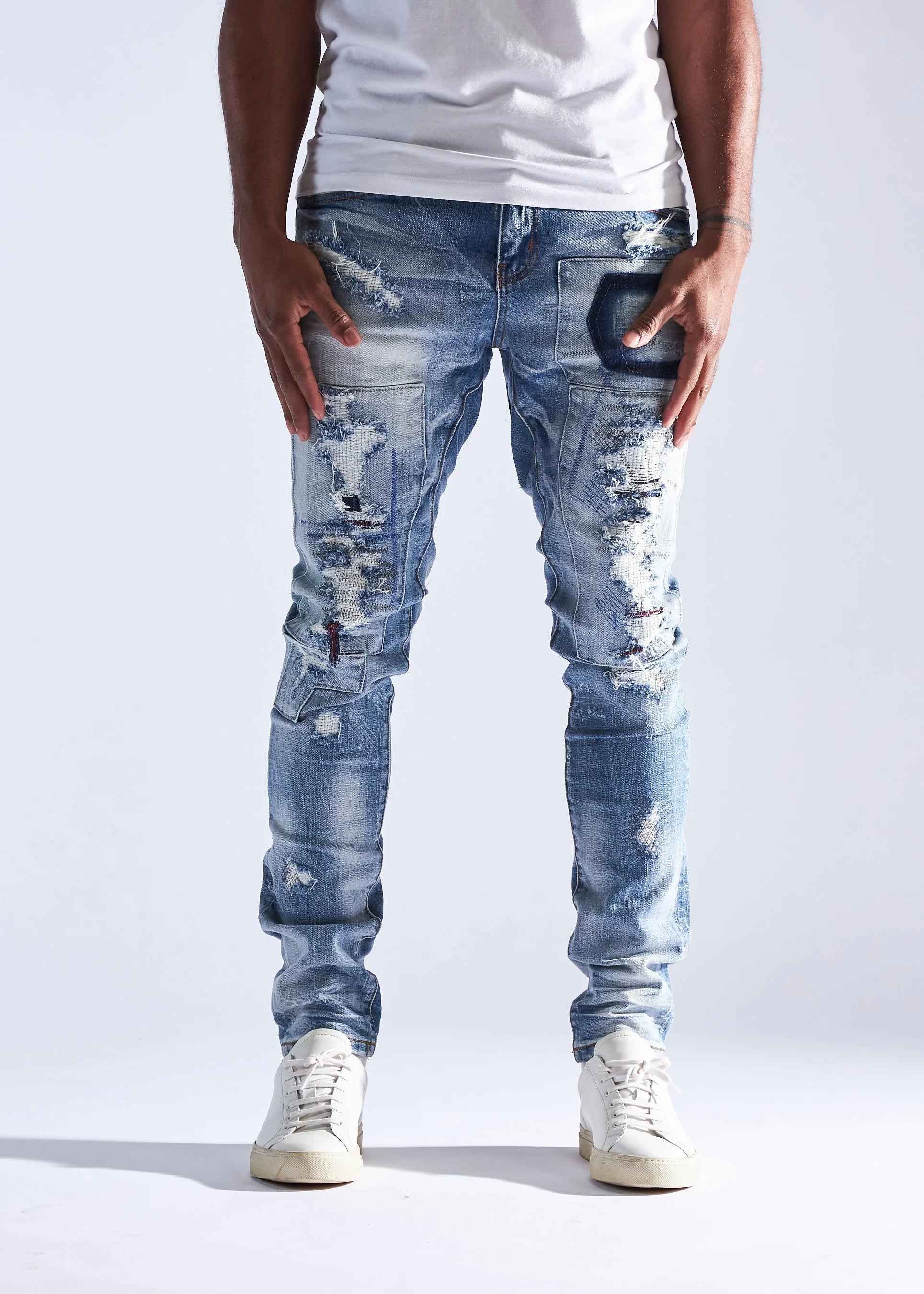 EMBELLISH INDIGO JEANS