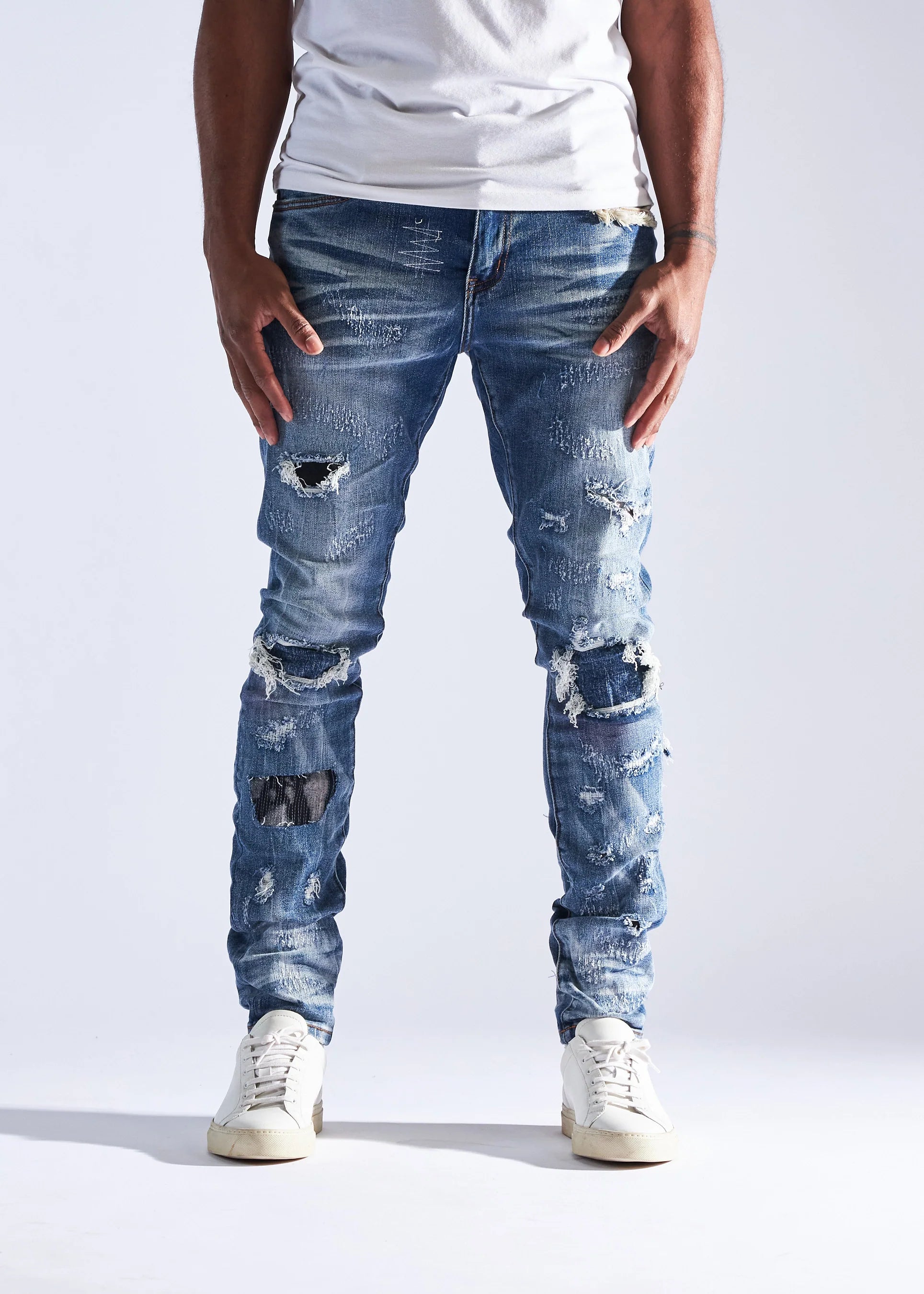 EMBELLISH INDIGO JEANS