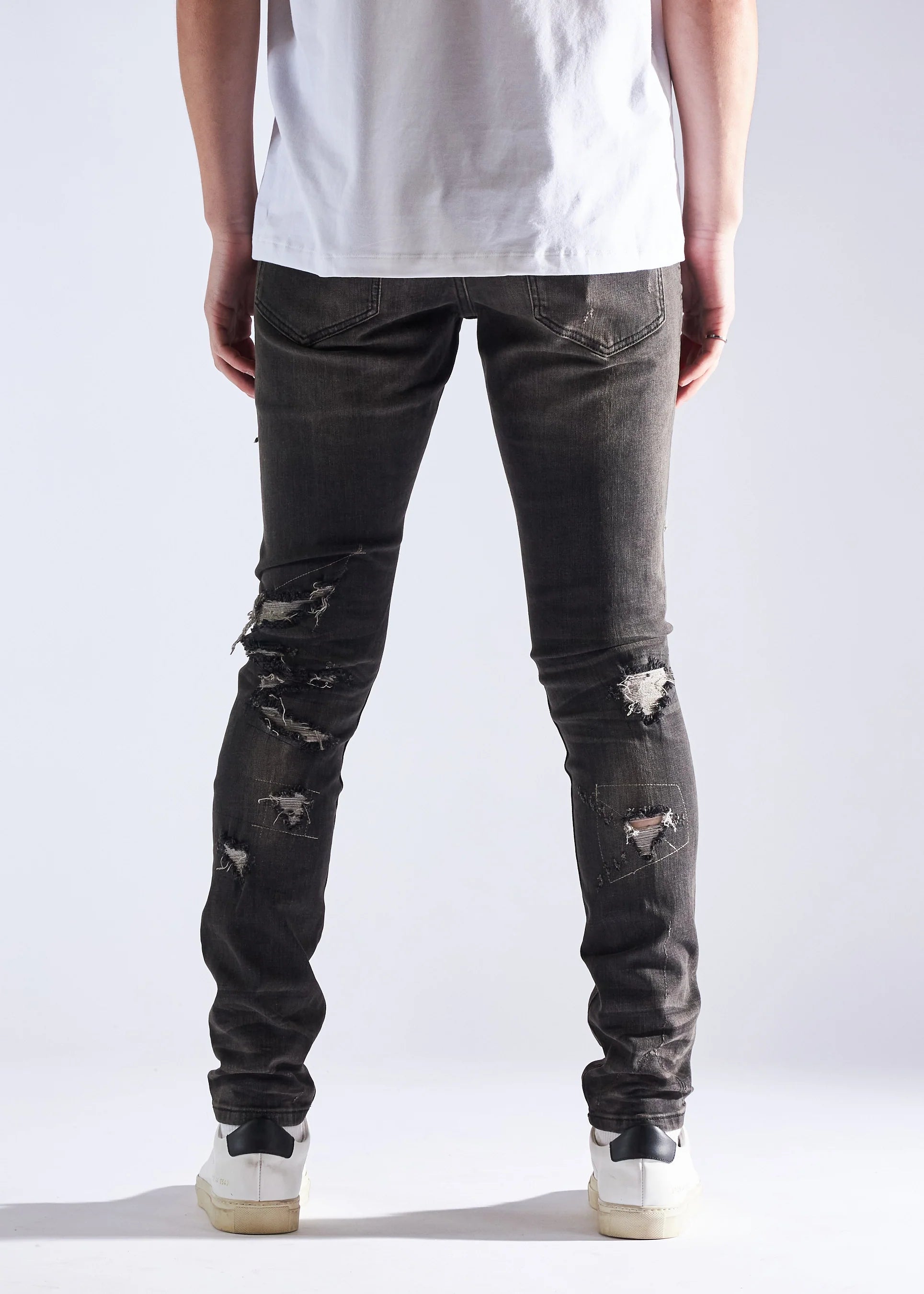 EMBELLISH BLACK JEANS