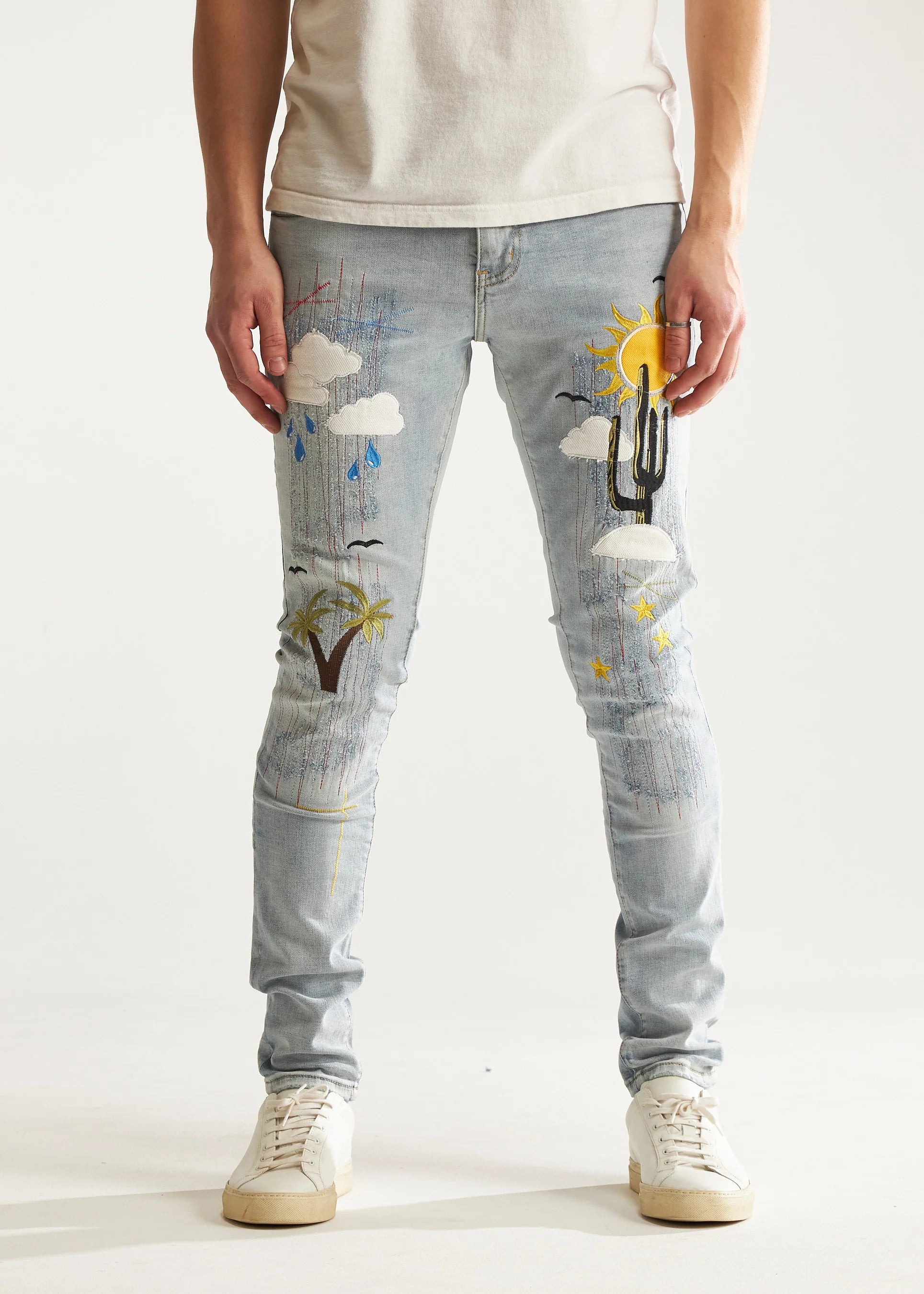 EMBELLISH LT INDIGO JEANS