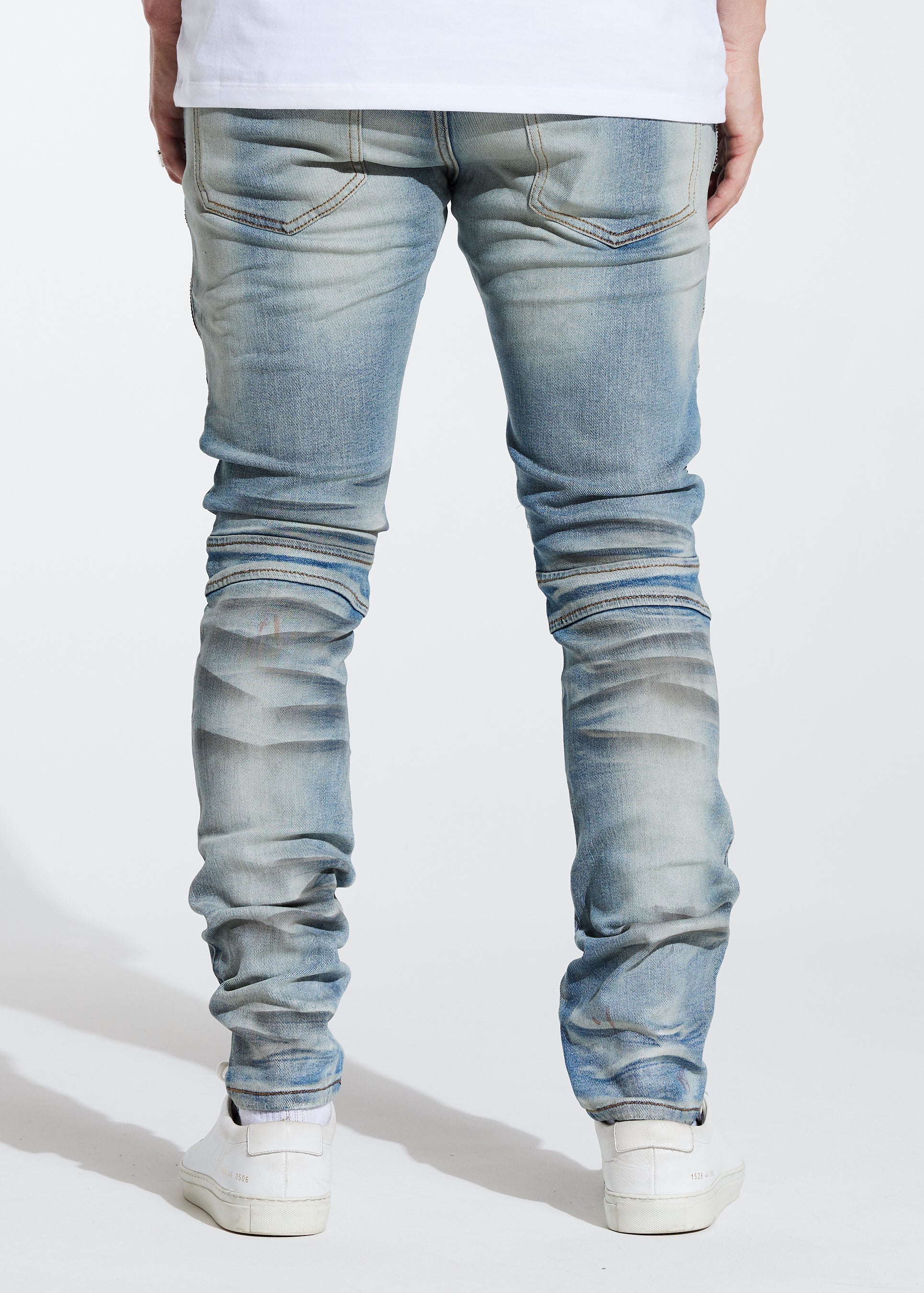 EMBELLISH BLUE JEANS